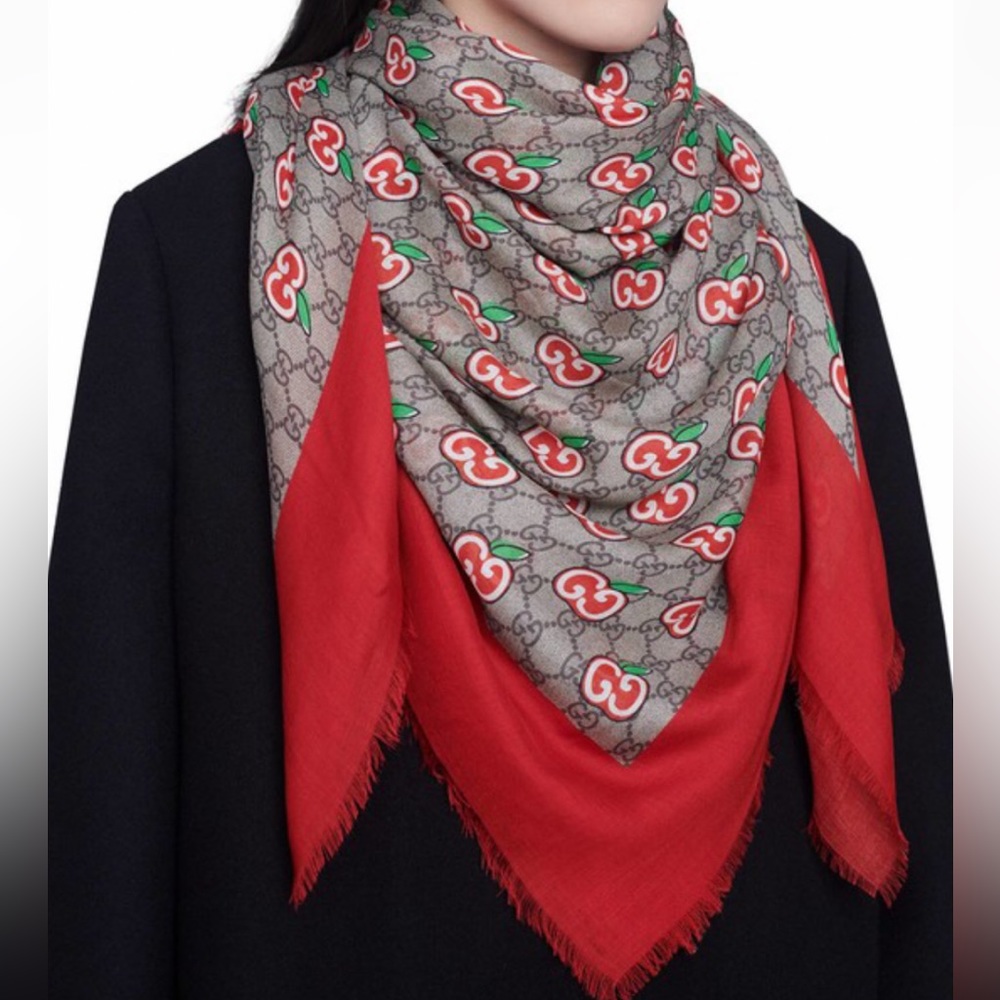 Gucci large scarf/shawl NWT - Picture 3 of 13